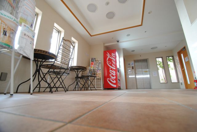 クオリアけやき通りのエントランス