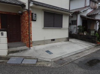 【駐車場】