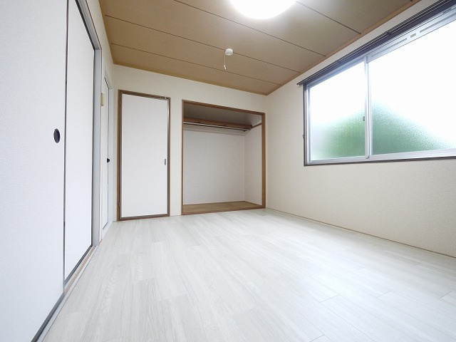 レジデンスボナール　Ⅰの洋室|個人の部屋や寝室として使える洋室です