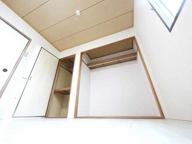 レジデンスボナール　Ⅰの収納|たっぷりとした収納スペースです