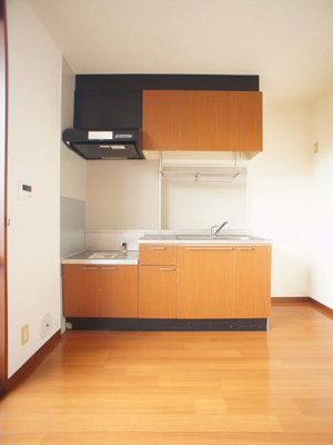 【キッチン】 | アマービリスB | 便利な吊戸棚が付いています♪