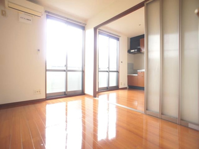 【居間・リビング】 | アマービリスB | ゆったりできるリビングです♪