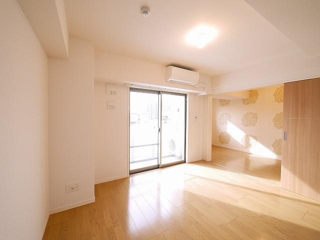 インフィニティの居間・リビング|ゆったりとした居間です