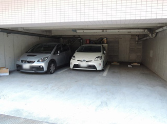 【駐車場】