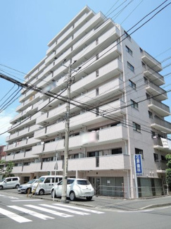 【外観】 | 南西側全面には高い建物がないため眺望＆日当たり良好です♪
