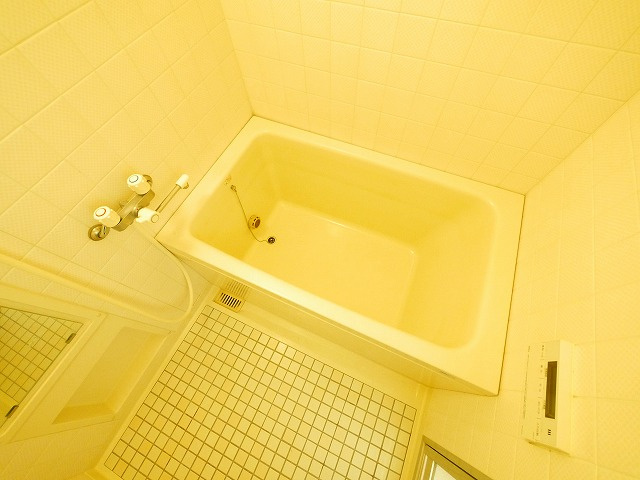 パーク・ノヴァあやめ池の浴室