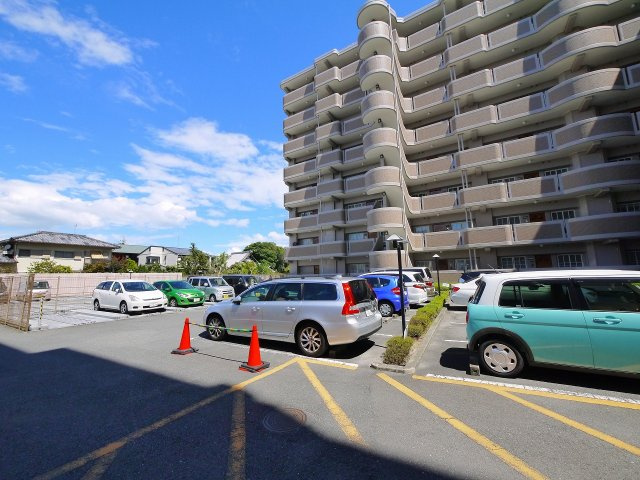 プレステ七番館の駐車場|駐車場があります