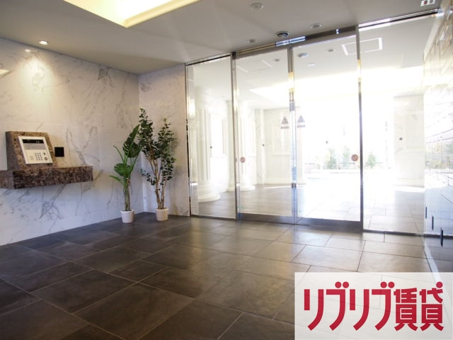 アーバンシャトー千葉のエントランス