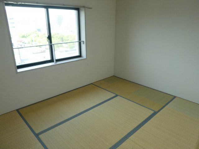 ブルーエスの和室