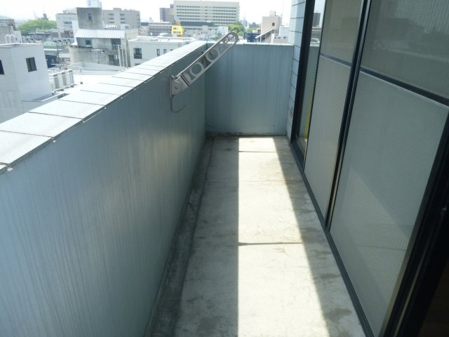 ブルーエスのバルコニー