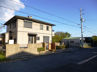 【外観】 | 南西側が道路なので日当たり良好