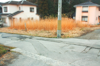 【前面道路含む現地写真】