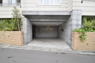 【エントランス】 | エントランス　オートロック完備
