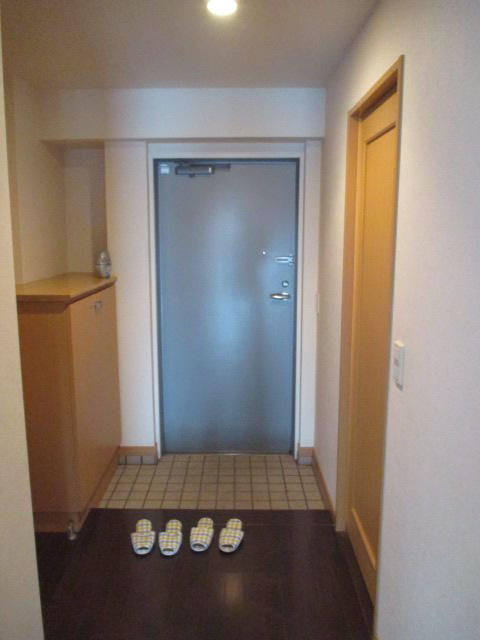 ティファーナ高宮の玄関|ティファーナ高宮(1LDK)　広い玄関★