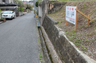 【外観】 | 道路との境界側溝部分