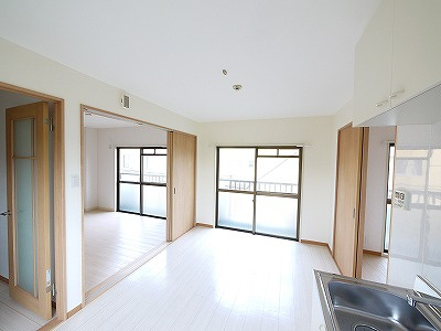 サンハイツ上村のキッチン|キッチンでお料理をお楽しみください