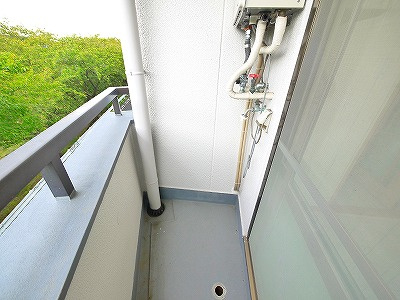 サンハイツ上村の設備|洗濯機置き場です