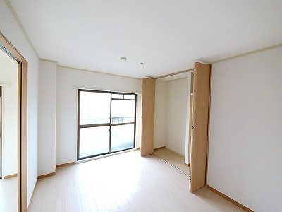 サンハイツ上村の居間・リビング|使いやすいリビングです