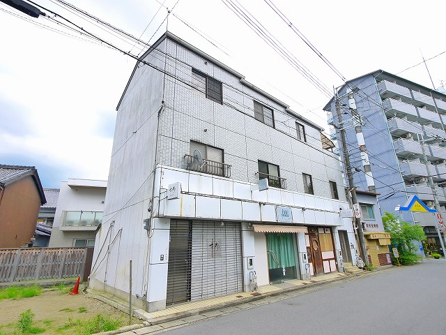 橋本ビル（畔岡ビル）の外観|落ち着いた雰囲気の外観です