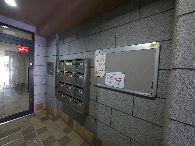 メゾン・ド・ボヌール（東向北町）のエントランス