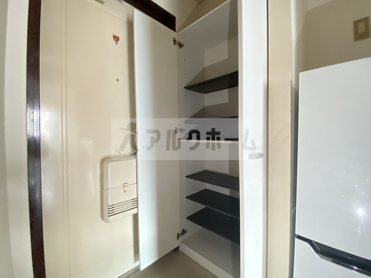 オレンジハウス1の玄関