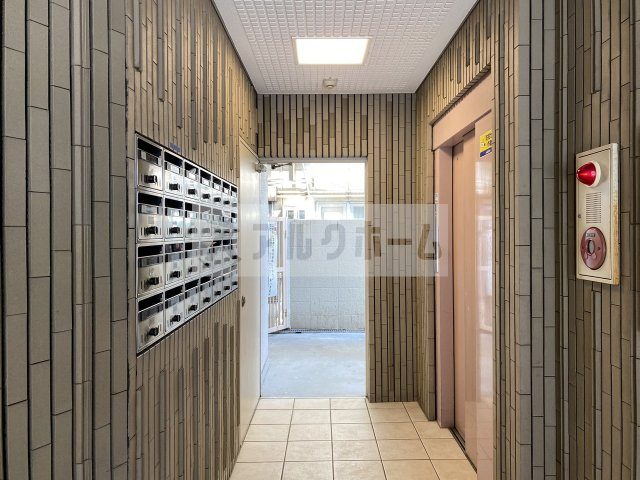 オレンジハウス1のロビー