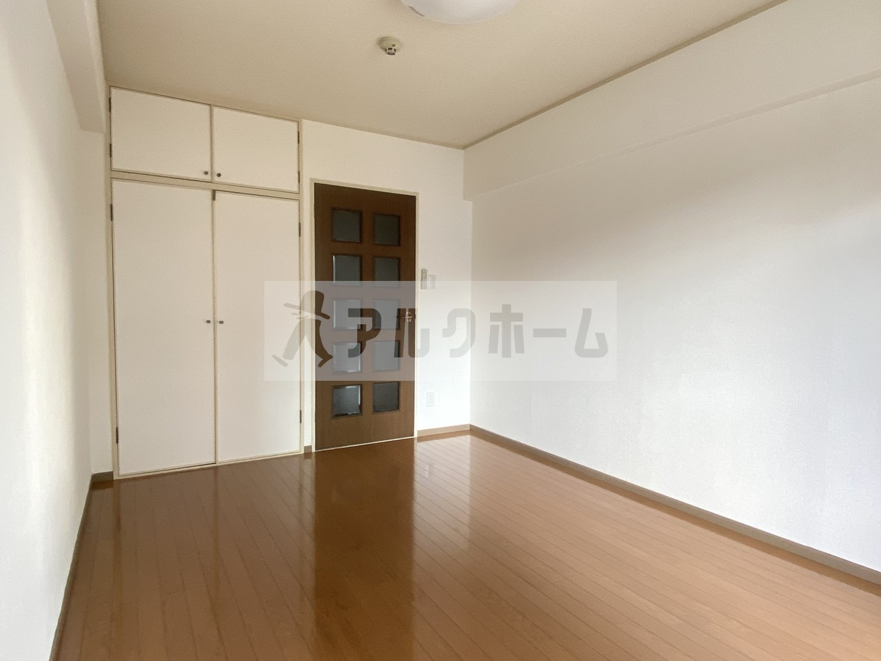 オレンジハウス1の居間・リビング