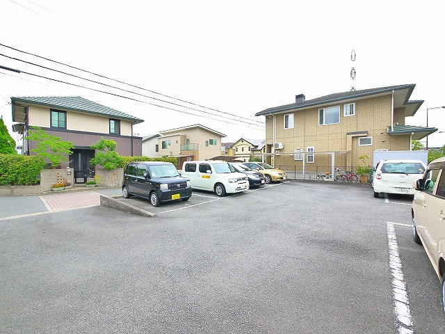 グランメール精華台の駐車場