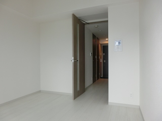 ララプレイス大阪ザ・リヴァージュの洋室