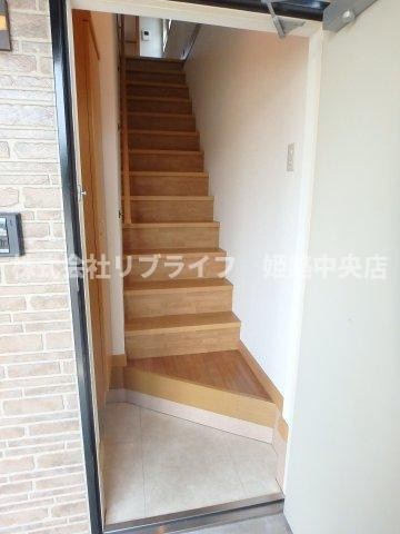 メゾンみおの玄関
