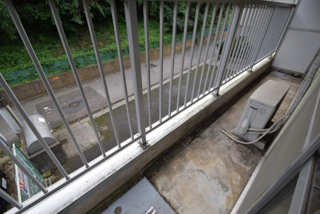 望月ハイツのバルコニー|明るいバルコニー