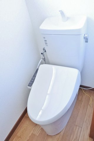 田間貸家　４ＬＤＫのトイレ