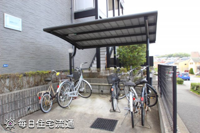 【駐車場】 | 砂漠のバラ