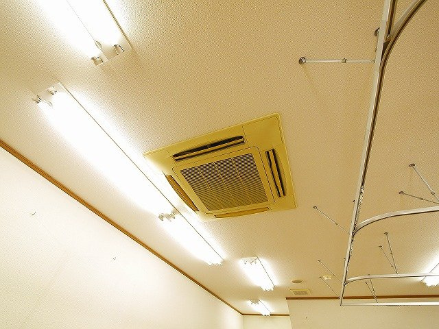 メゾン東生駒の設備