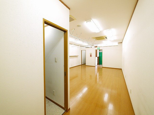 メゾン東生駒の内装