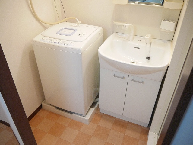 インペリアル奈良大宮の洗面所|脱衣スペースもあります