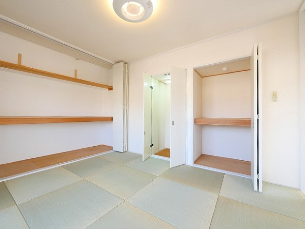 朝日プラザ・アーバネート奈良の内装|ゆったりとくつろげる和室です