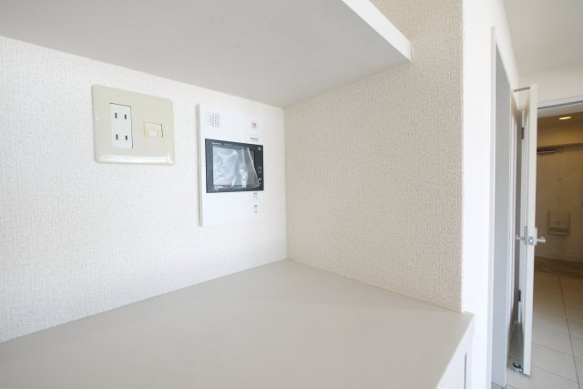 朝日プラザ・アーバネート奈良のセキュリティ|お顔が見えるモニター付きインターホン