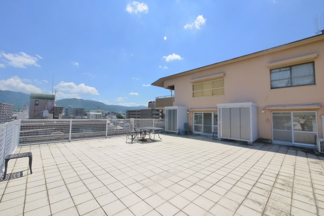 朝日プラザ・アーバネート奈良のバルコニー|暖かな日差しのふりそそぐバルコニー