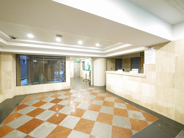 朝日プラザ・アーバネート奈良のエントランス