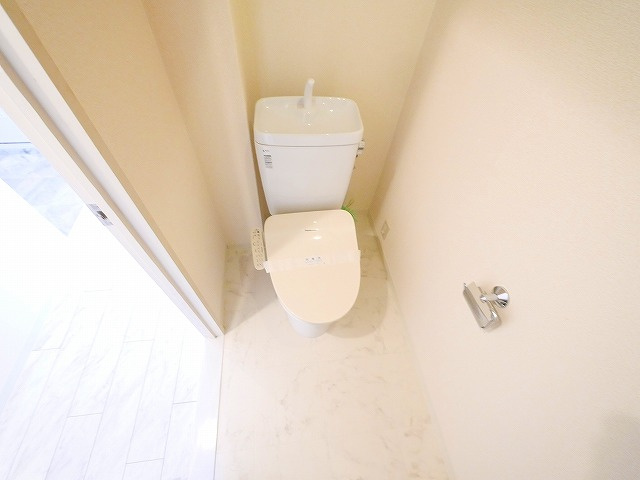 朝日プラザ・アーバネート奈良のトイレ|シンプルで使いやすいトイレです