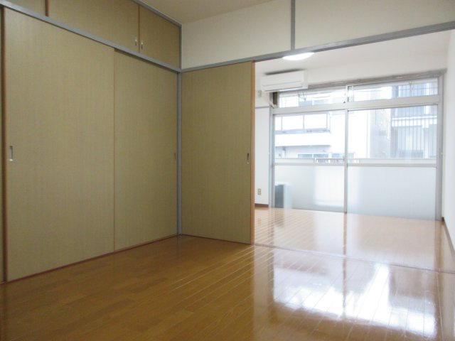 日吉センタービルのバルコニー