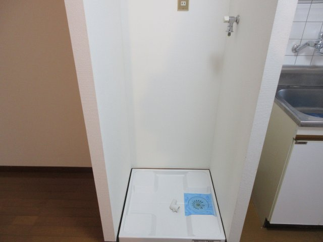 日吉センタービルの洋室