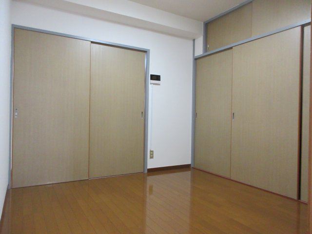 日吉センタービルの洋室