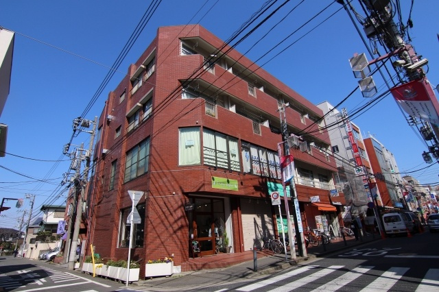 日吉センタービルの外観