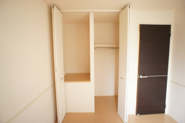 エレーナ・カトレア カトレアの収納