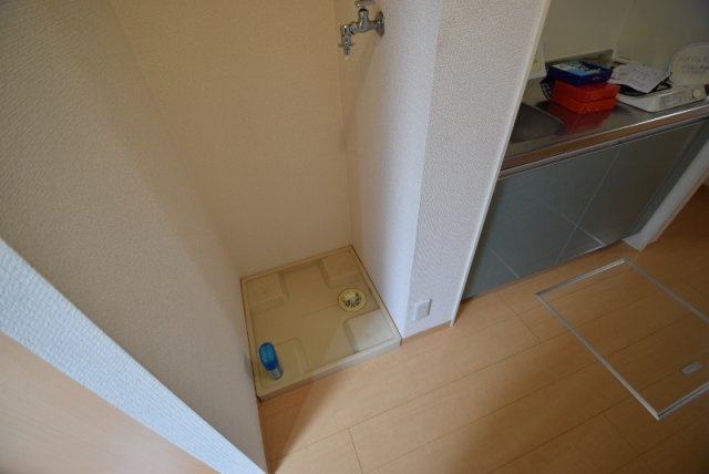 オーキッドのその他|洗濯機置場