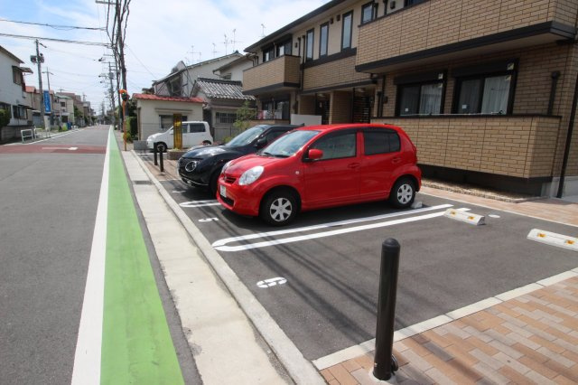 【駐車場】 | ヴァリエンテ