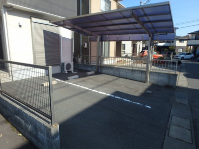 【駐車場】 | グランブルー | 新田　グランブルーB　3LDK　駐車場