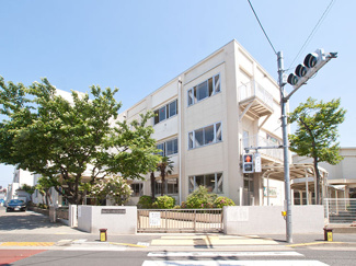 【周辺】 | 江戸川区立本一色小学校　距離70m